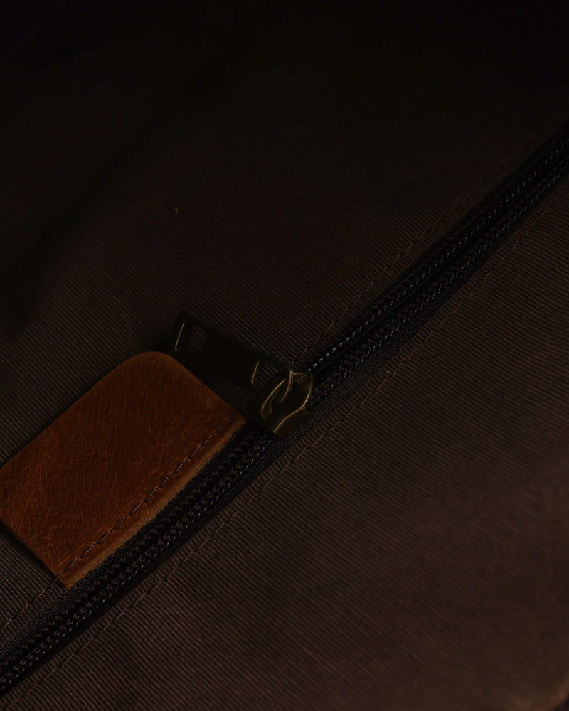 Montague Leather Duffle - Old Money