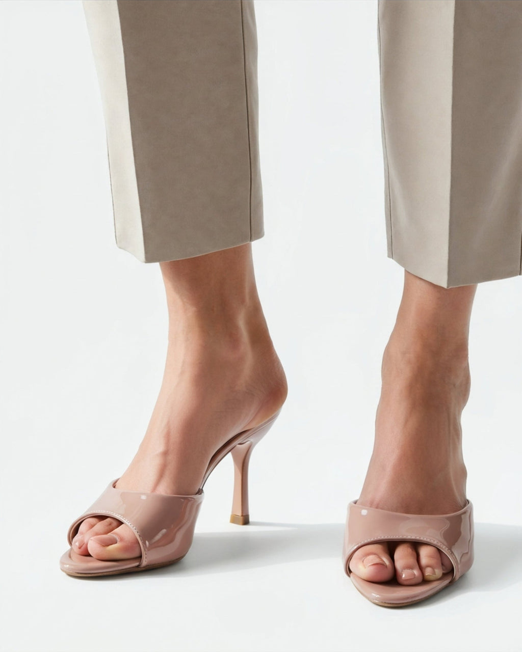 Gia Heels - Old Money