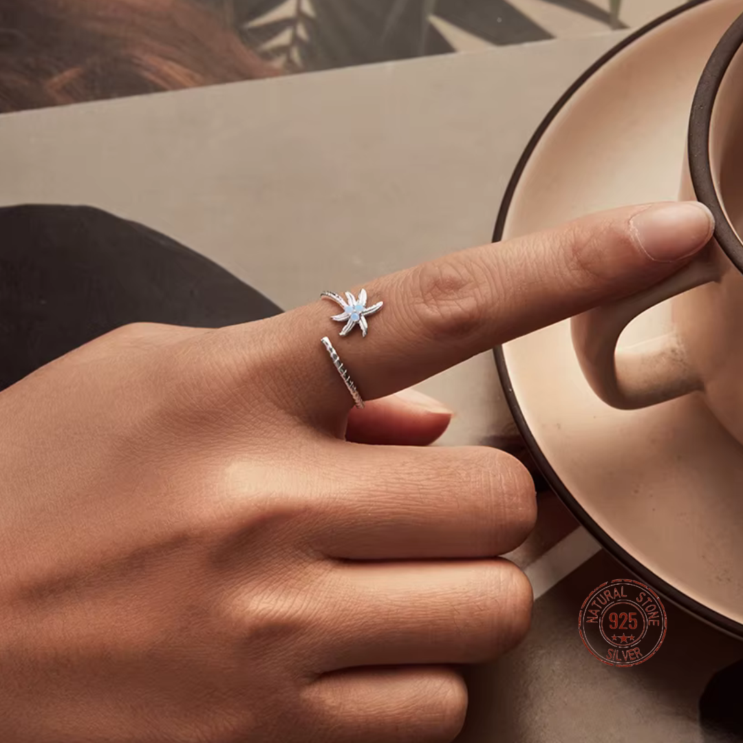 Ocean Palm Ring