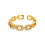Valén – Elegant Twist Chain Ring with Sparkling Zircon