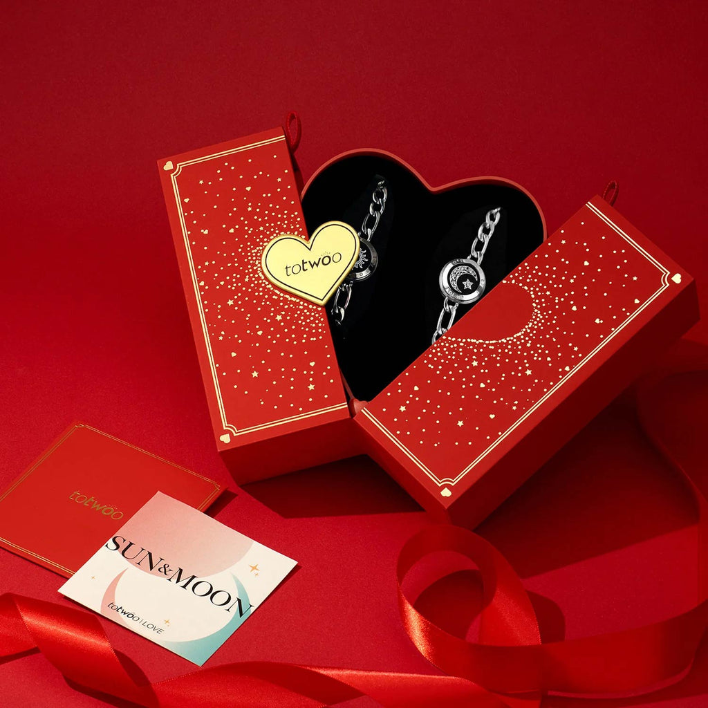 [Connected in Red Gift Packaging] Sun&Moon Touch Bracelets with Figaro Chain (Black+Silver)