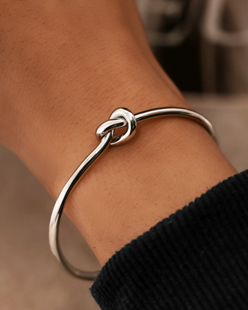 Eternity Knot Bracelet - Old Money