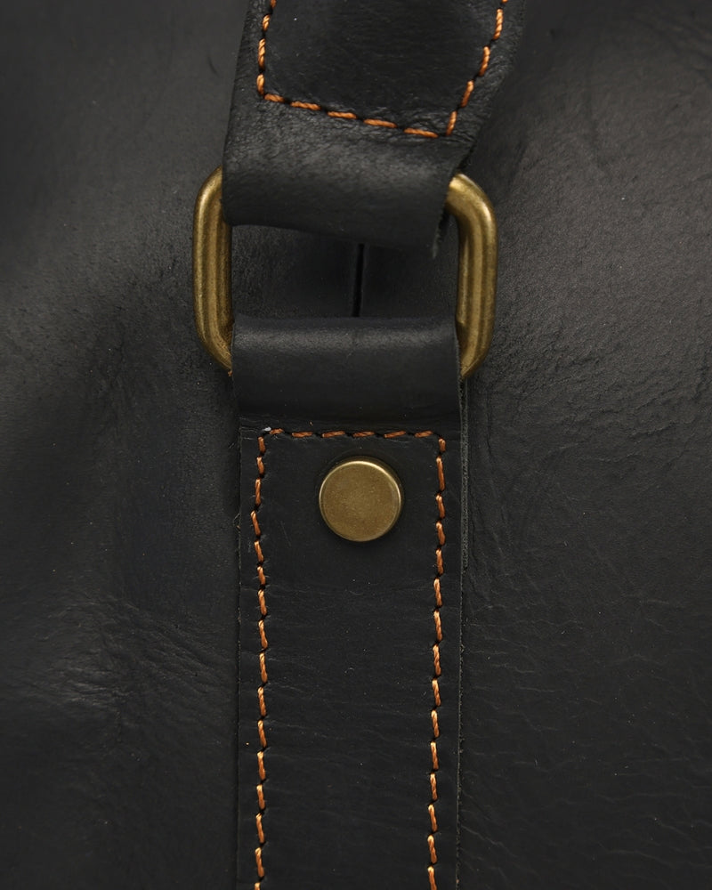 Montague Leather Duffle - Old Money