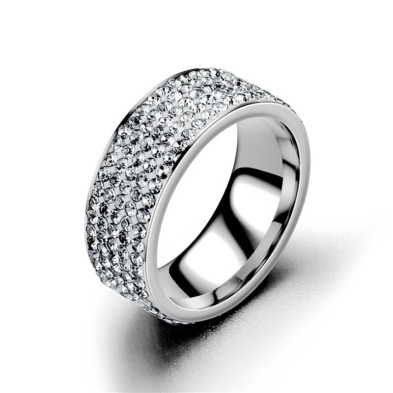 Valén – Bold Urban Luxury with Sparkling Cubic Zirconia