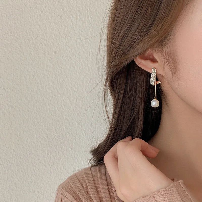 VALÉN New Classic Elegant Imitation Pearl Crystal Long Tassel Earrings