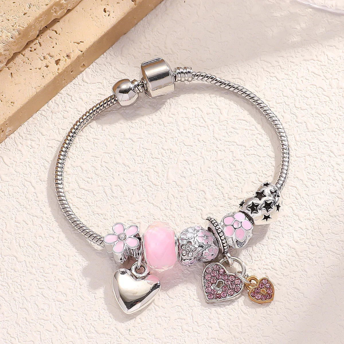 Valén – Multi-Element Beaded Love Bracelet