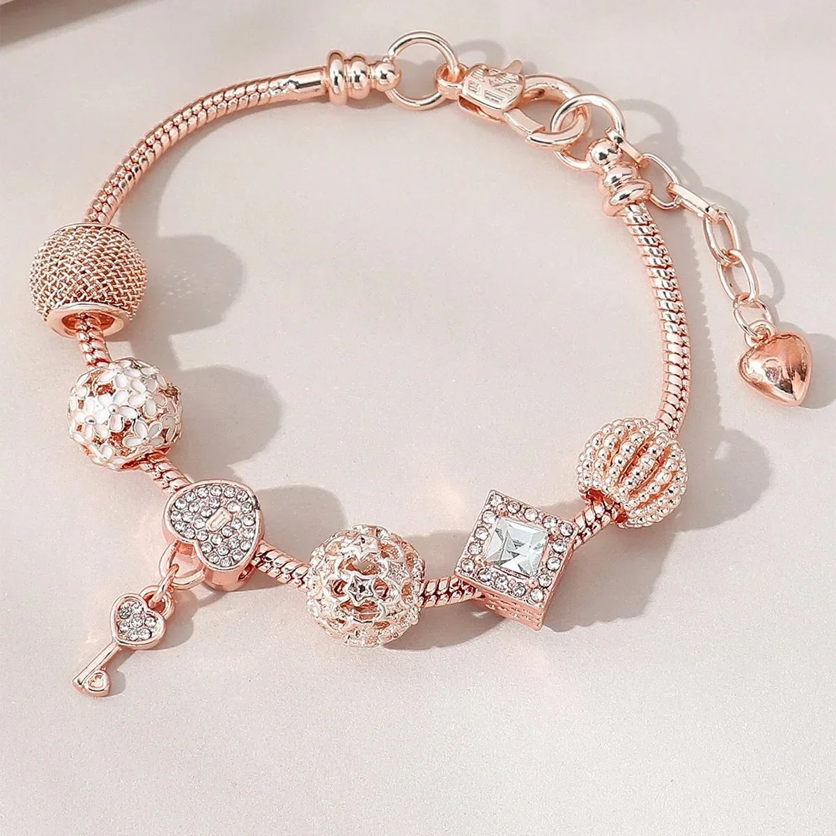 Valén – Multi-Element Beaded Love Bracelet