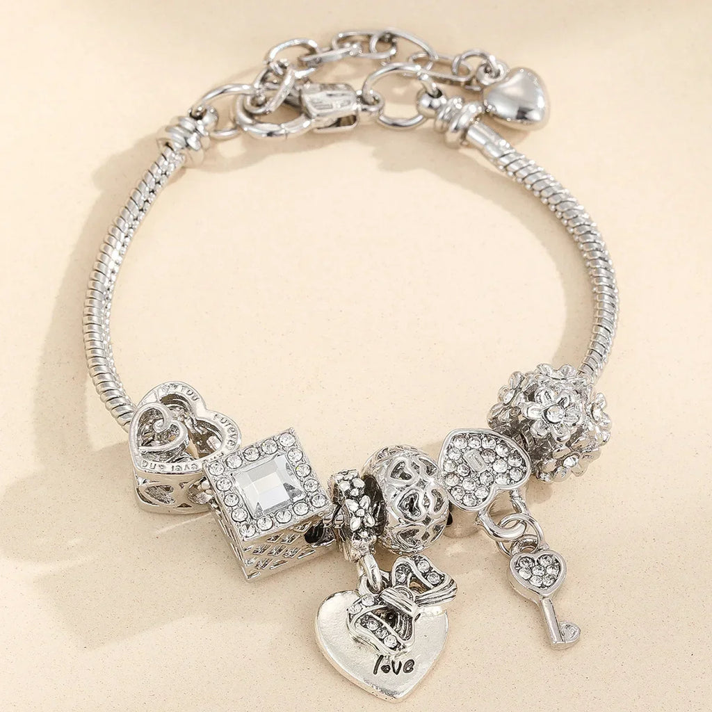 Valén – Multi-Element Beaded Love Bracelet
