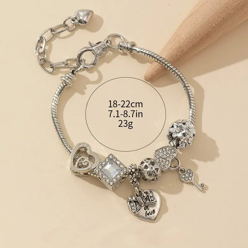 Valén – Multi-Element Beaded Love Bracelet
